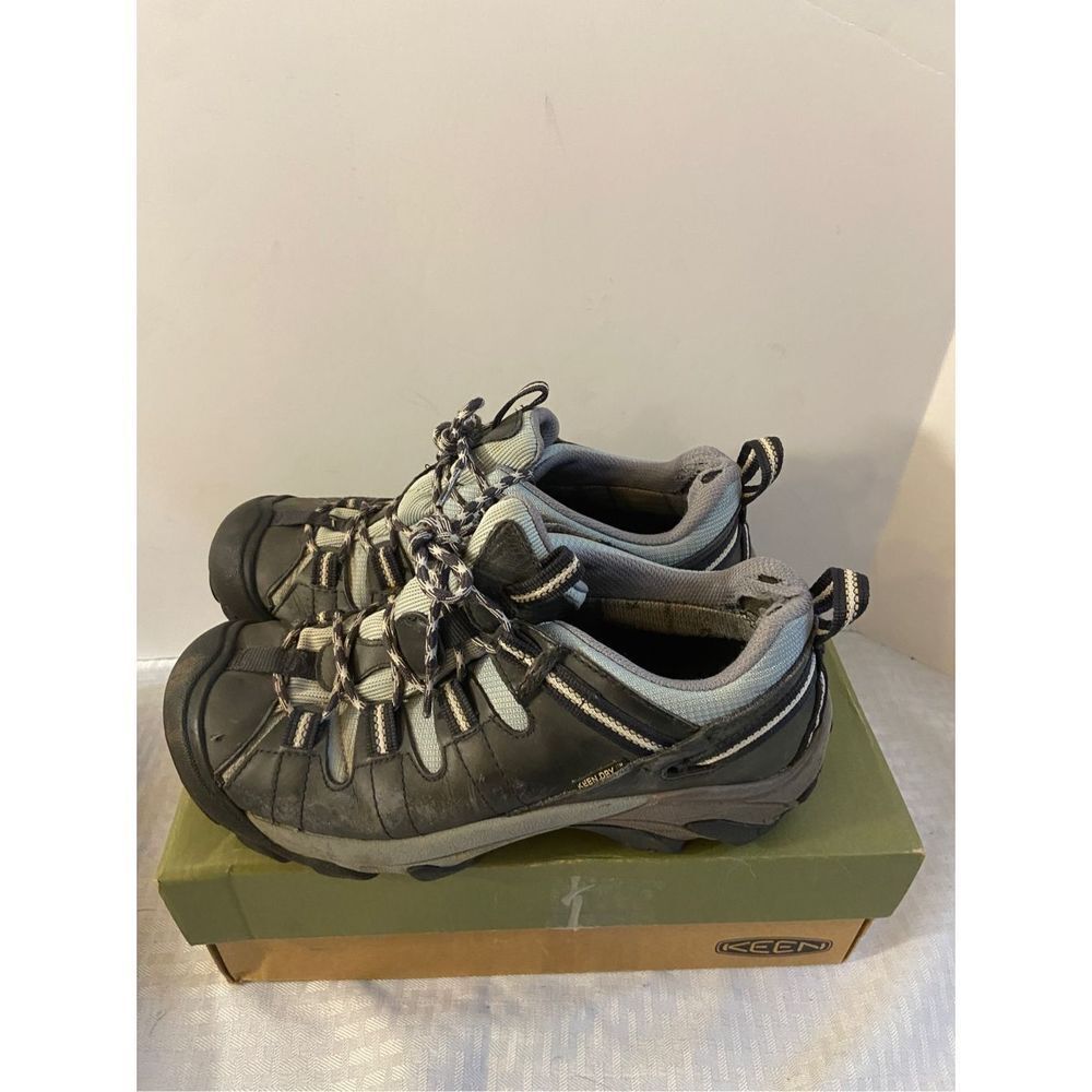 Keen dry hiking loafers‎ sneakers 8.5 laces scuffs 39